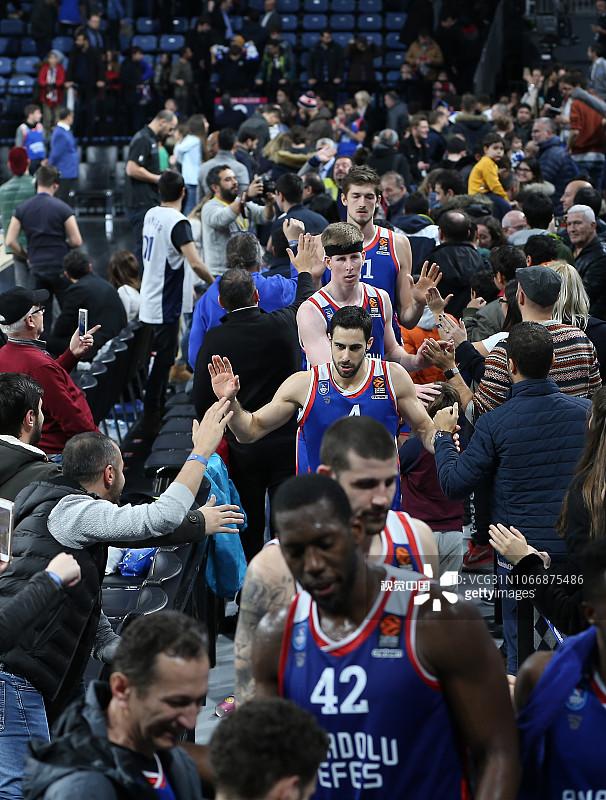 孙颖莎、王楚钦再传好消息，全网恭喜，终于等到这一天（孙颖莎、王楚钦再迎喜讯，全网齐贺，盼望已久的一天终于到来）