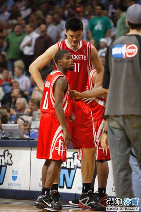 斯基拉：比萨想租借国米的卡尔博尼和罗马的皮西利（斯基拉：比萨有意从国米和罗马分别租来卡尔博尼与皮西利）