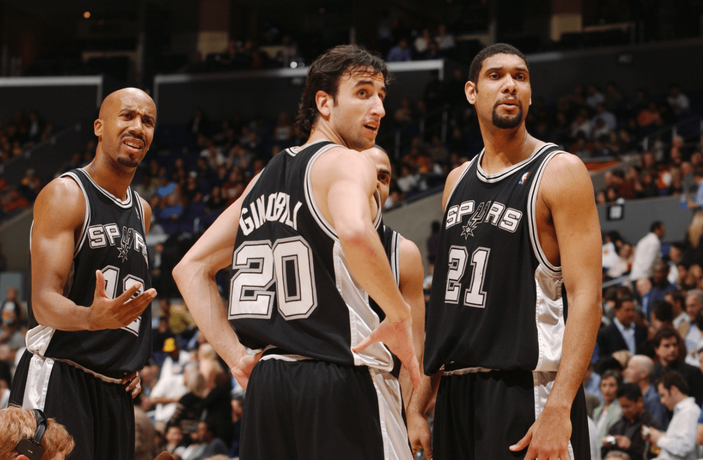 意媒：裁判协会认为米兰vs拉齐奥VAR介入错误，并将予以停职（意媒：裁判协会认定米兰战拉齐奥VAR介入失当，相关人员将被停职）