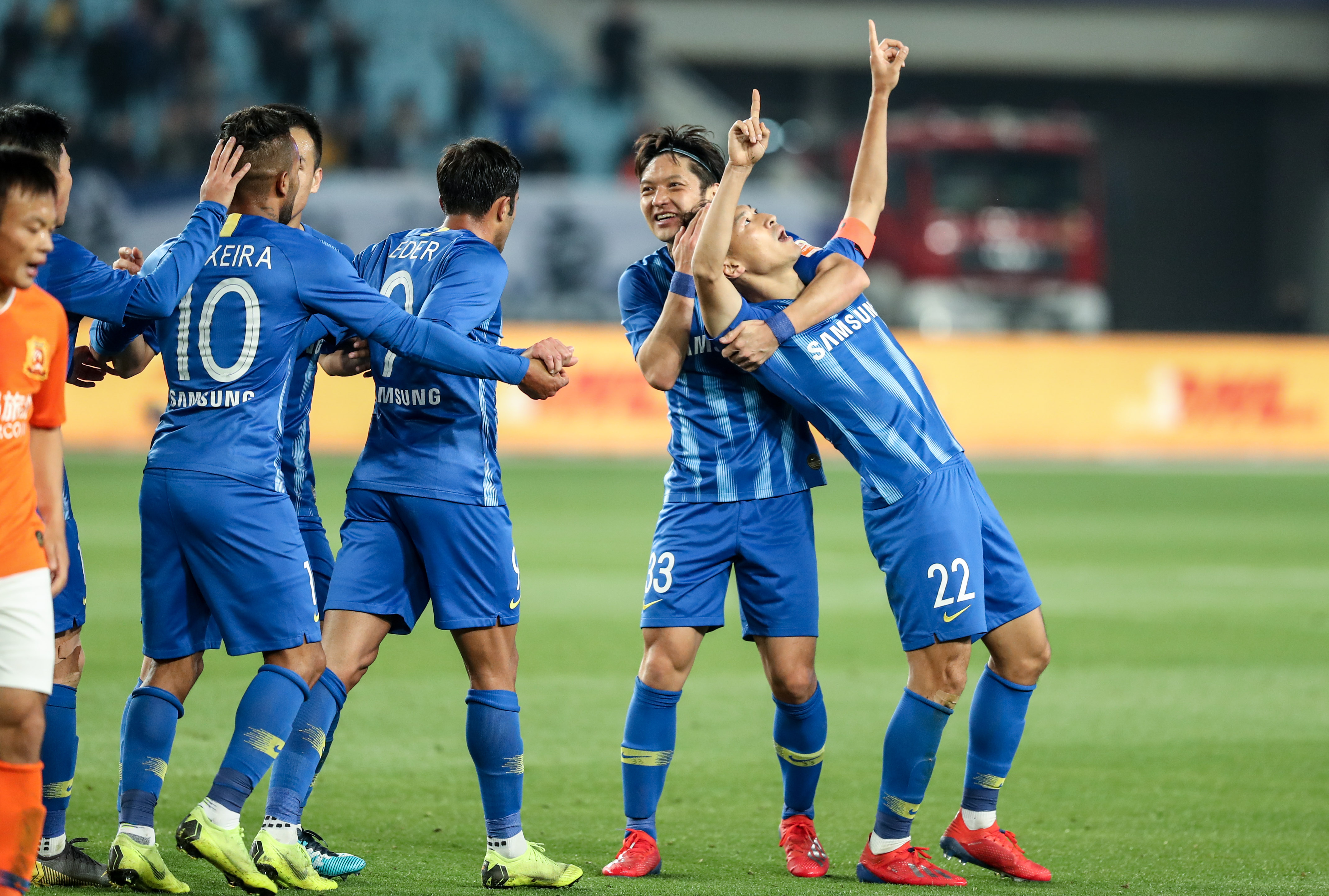 森林狼vs太阳前瞻：森林狼状态火热，主场力争复仇太阳（森林狼迎战太阳前瞻：状态飙升，主场志在复仇）