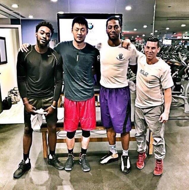 一剑封喉，杜罗精彩倒钩帮助瓦伦西亚1-0击败莱万特（杜罗倒钩制胜，瓦伦西亚1-0击退莱万特）